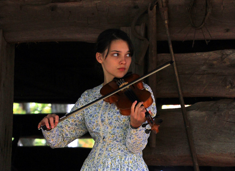 Fiddle Contest Tunes: How to Choose the Right Hoedowns, Waltzes & Tune ...